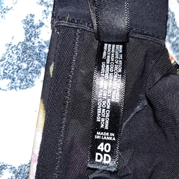 Torrid skull full figure bra 40DD - Picture 5 of 6